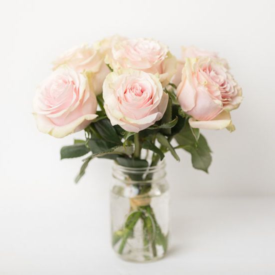 розы Red Naomi в красноярской флористической студии