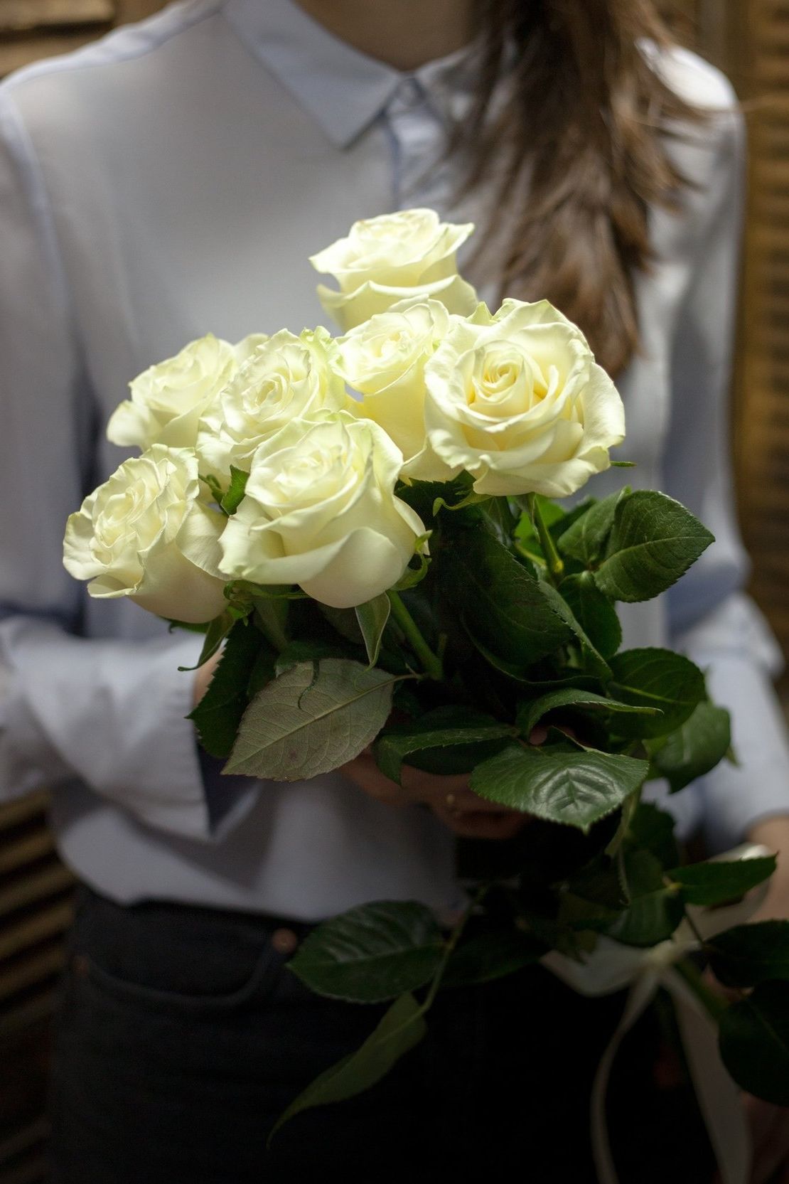 букет из 51 розы Quicksand для молодёжной свадьбы в Красноярске