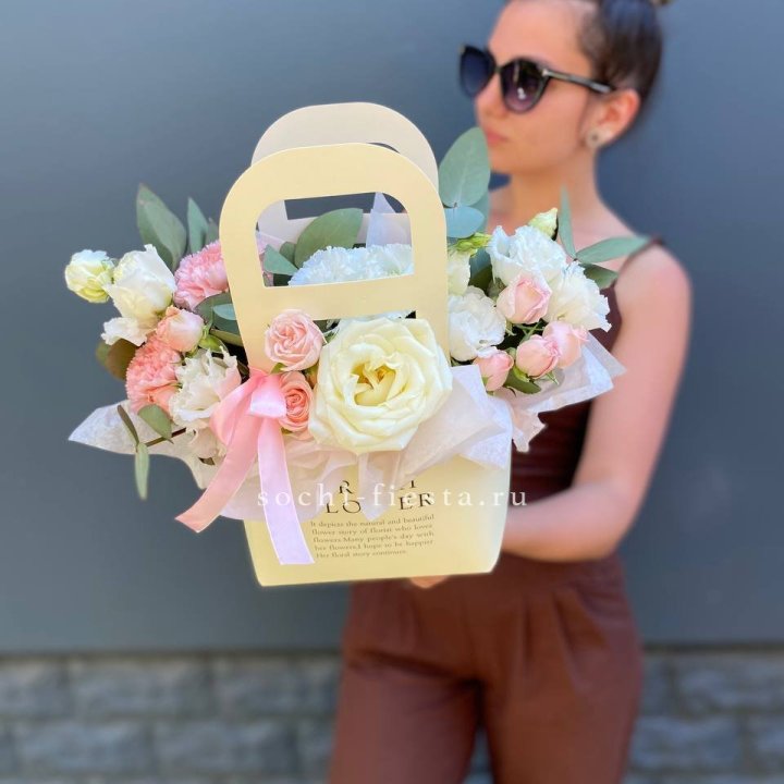 Цветочная сумочка "Рафаэль" в Красноярске
