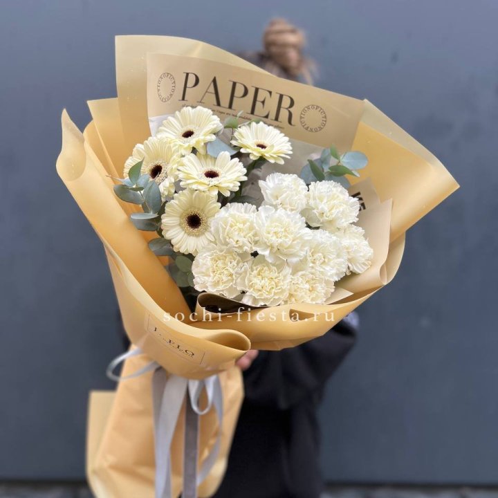  Букет с диантусами и герберами в Красноярске