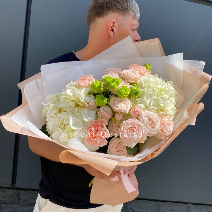 Авторский букет "Нежный крем" в Красноярске