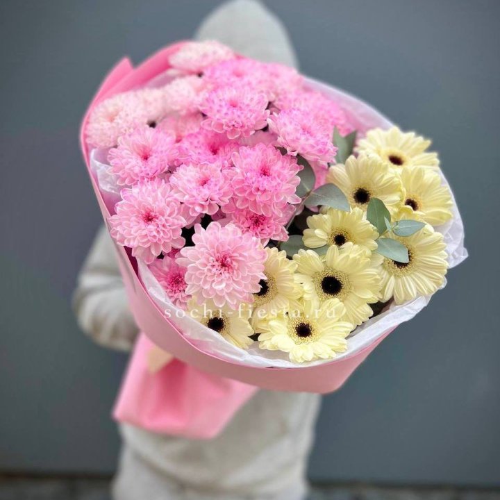 Дуо хризантем и гербер в Красноярске