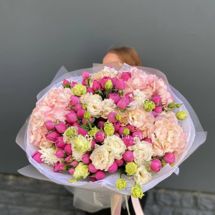  Букет  гортензий и Мисти в Красноярске