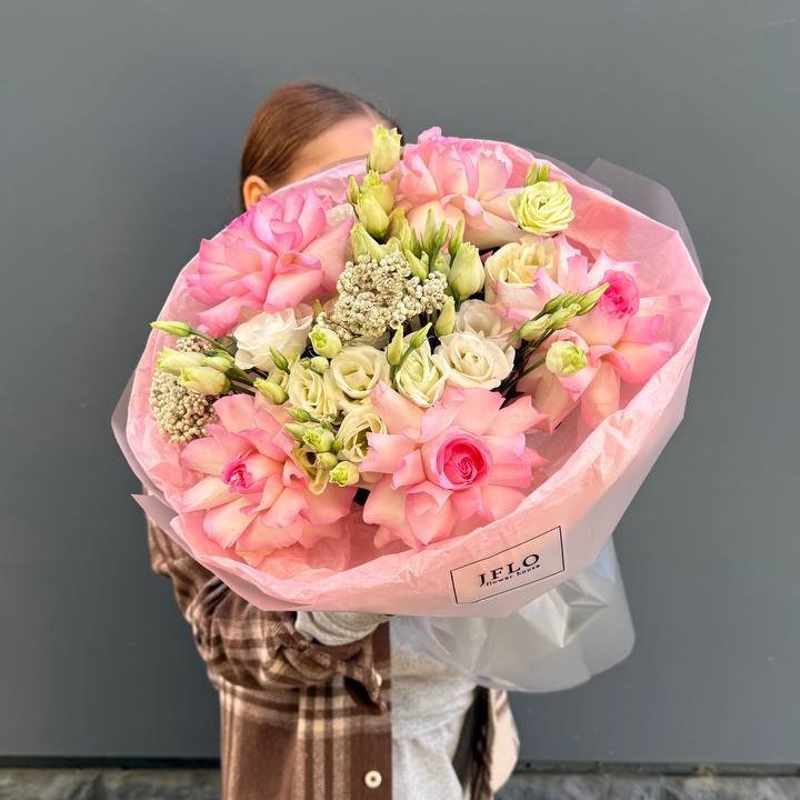 Букет "Розы с эустомой" в Красноярске