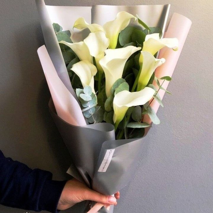 Каллы с эвкалиптом в Красноярске