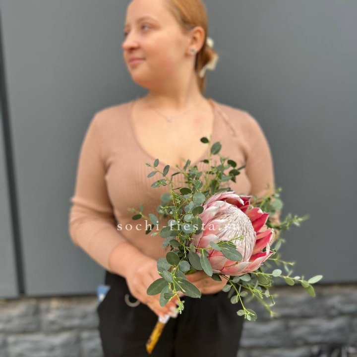 Свадебный букет "Протея" в Красноярске