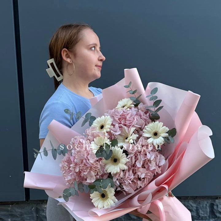 Букет "Знак любви" в Красноярске