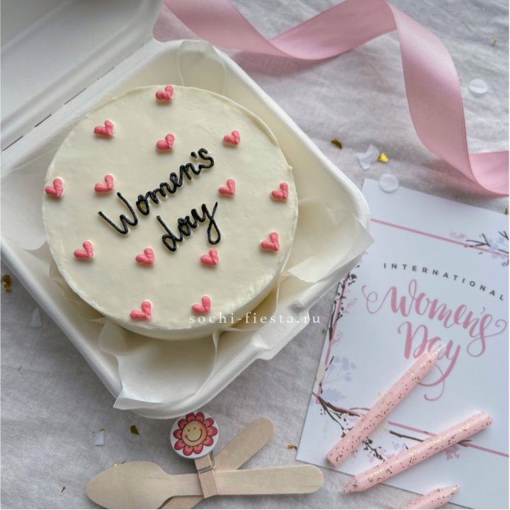 Бенто-торт "Дорогим женщинам"  в Красноярске