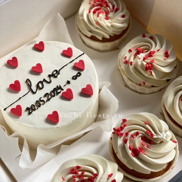 Капкейки и бенто-торт "Любимые" в Красноярске