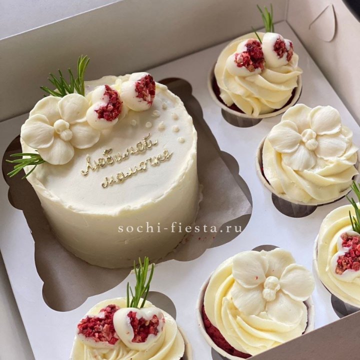 Капкейки и бенто-торт "Мамочке" в Красноярске