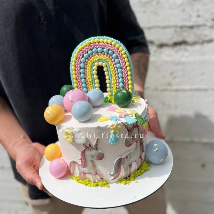 Торт "Радуга с единорогом" в Красноярске