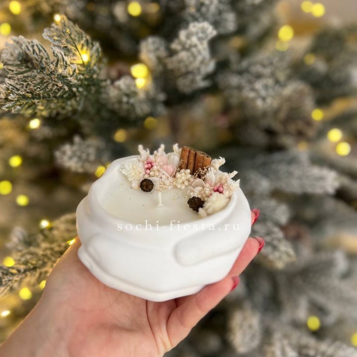 Свеча ароматическая в гипсе Руки с корицей в Красноярске