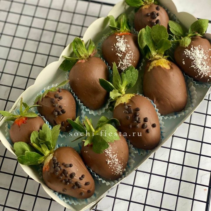 Клубника в шоколаде 10 ягод в Красноярске