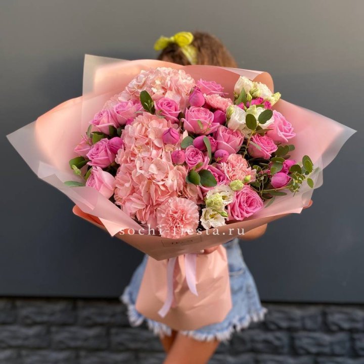 Авторский букет "Восторг" в Красноярске