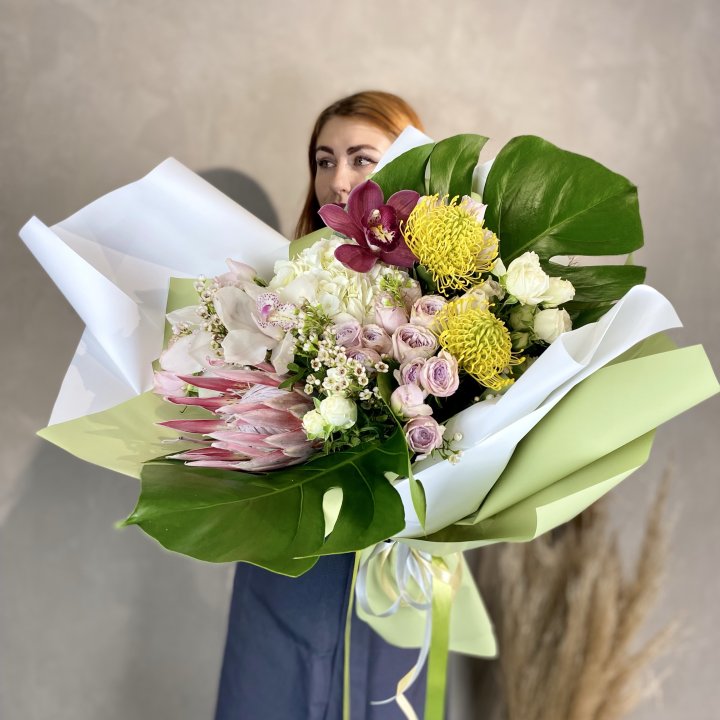 Дизайнерский букет экзотики в Красноярске