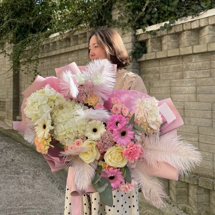 Дизайнерский букет "Валенсия" в Красноярске