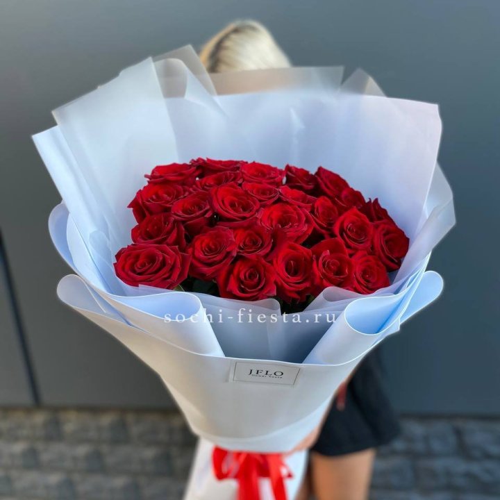 25 высоких роз  в Красноярске
