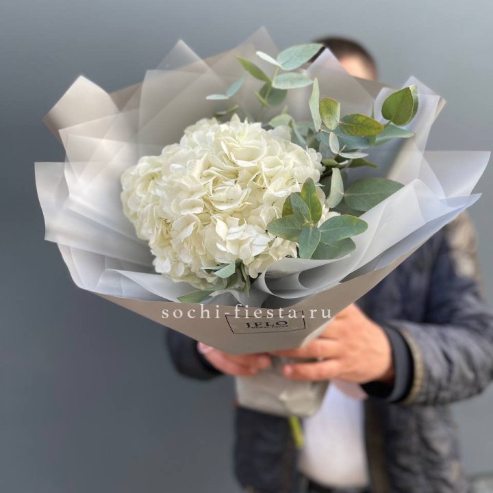  Букет  из белой гортензии в Красноярске