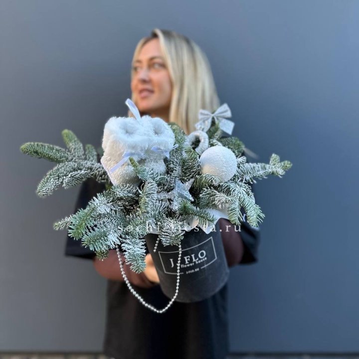 Новогодний бокс "Ботс вайт" в Красноярске