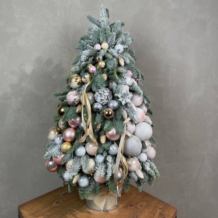 Новогодняя ёлка из веток датского нобилиса в Красноярске