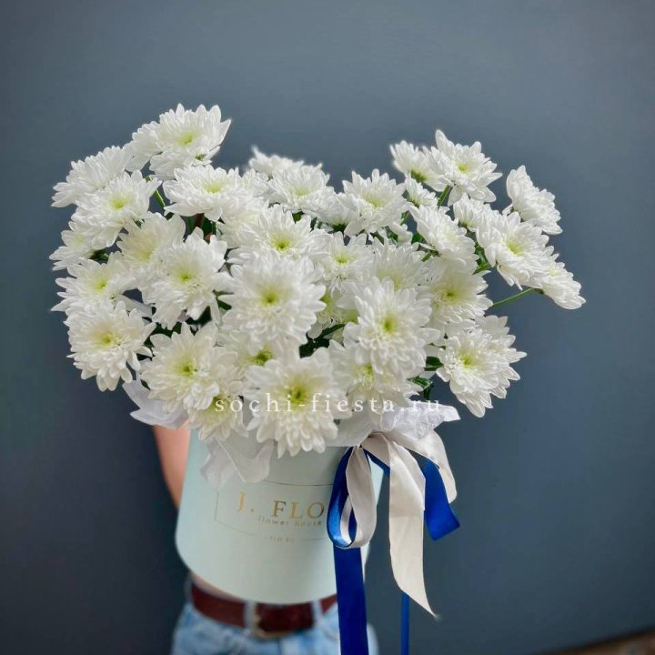 Коробка с хризантемами №3 в Красноярске