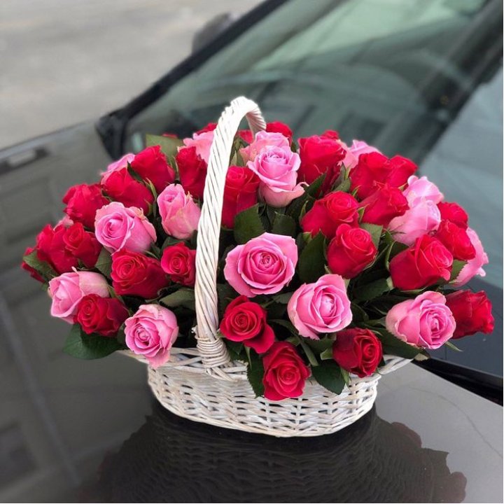 Корзина с розами  в Красноярске