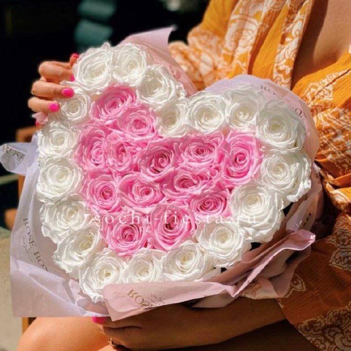 Бокс сердце с розами №2 в Красноярске