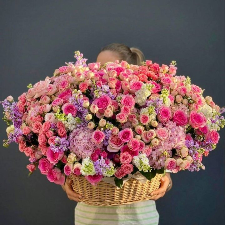 Цветочная корзина гигант №5 в Красноярске