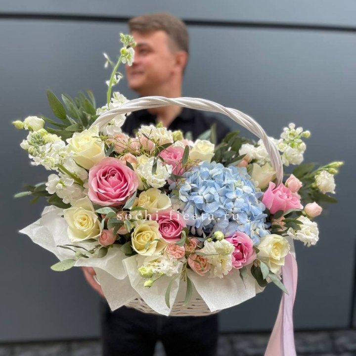 Авторская корзина "Аполинария" в Красноярске