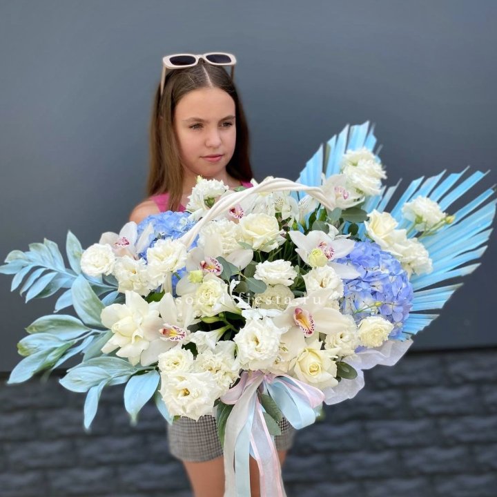 Цветочная корзина "Блю винч" в Красноярске