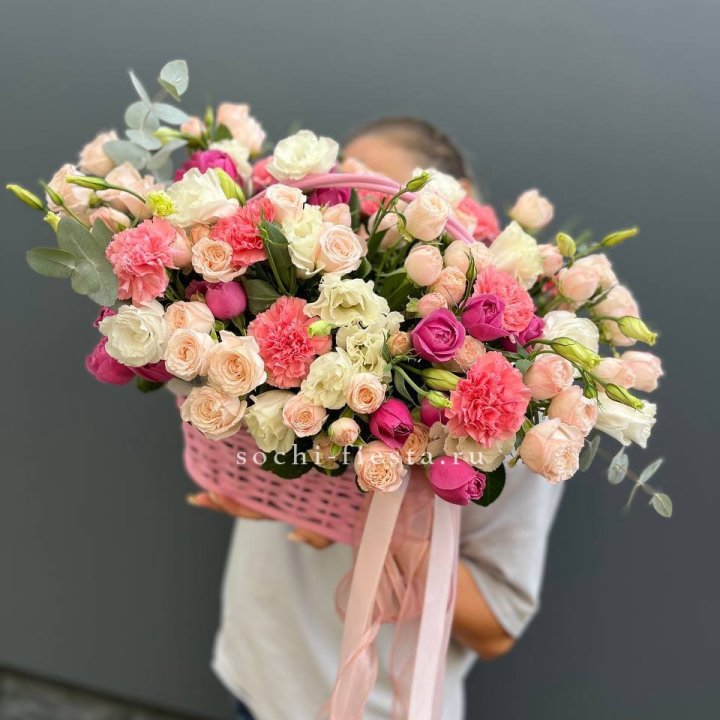 Цветочная корзина "Флоренция" в Красноярске