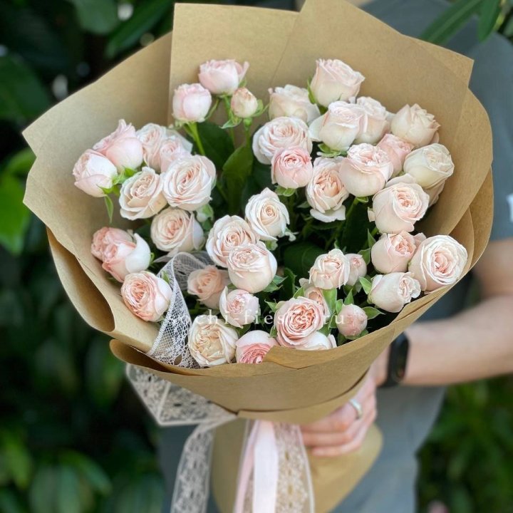 Кустовые розы букет №1 в Красноярске