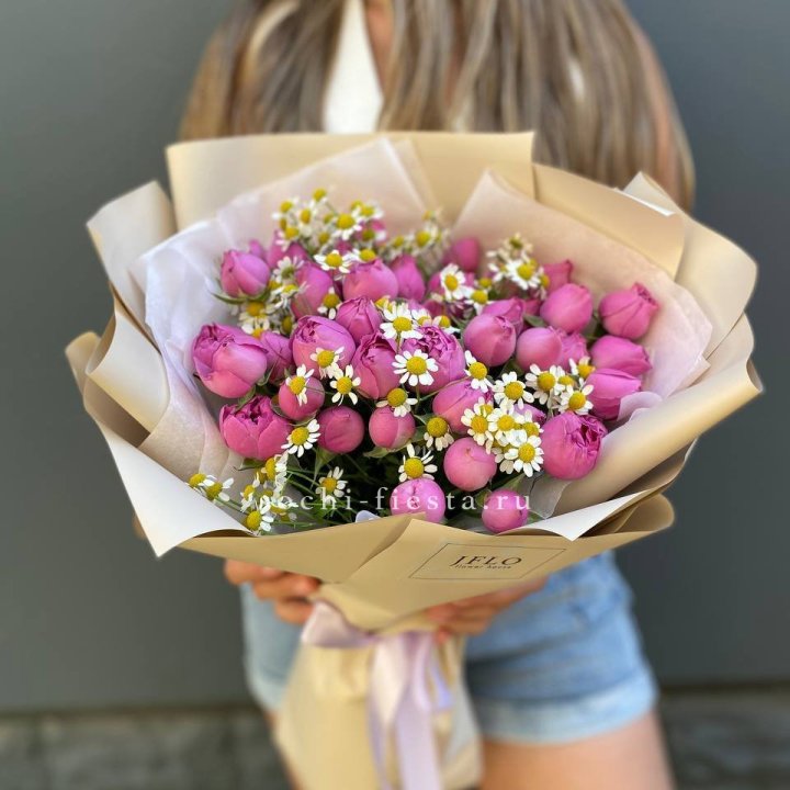 Дуобукет мисти с ромашками  в Красноярске