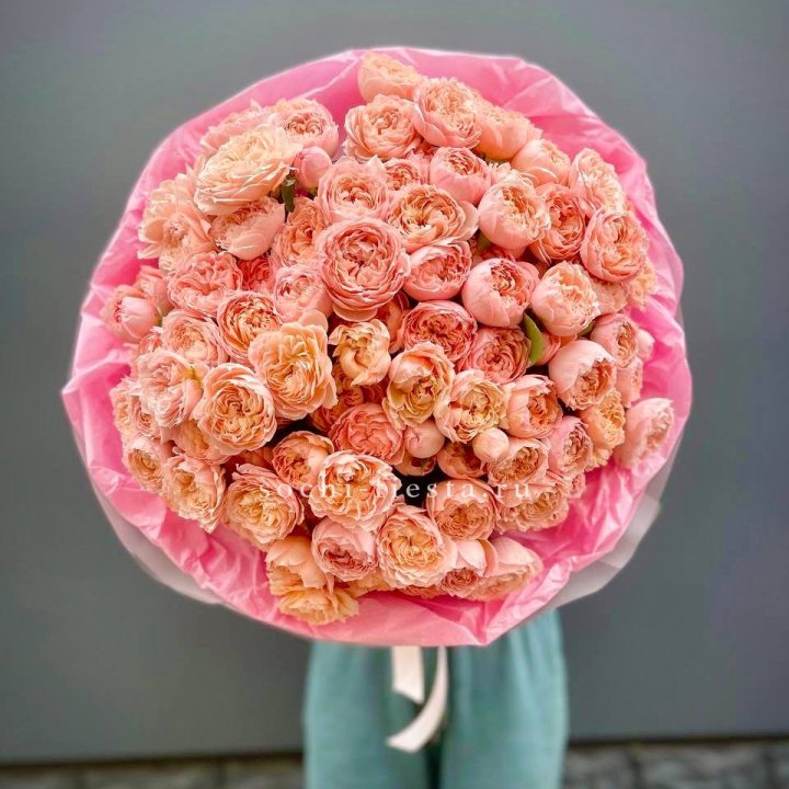 Букет кустовых пионовидных роз Джульетта "Принцесса" в Красноярске