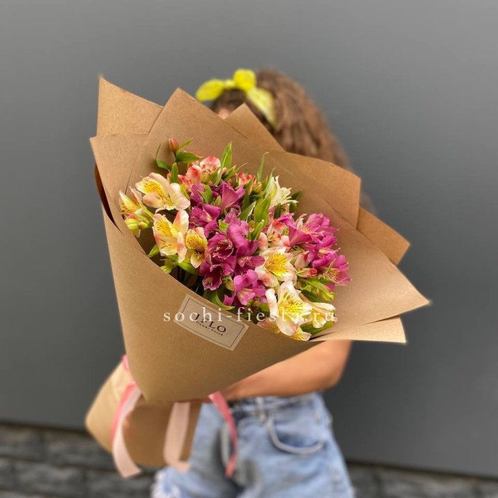 Альстромерии в крафте в Красноярске