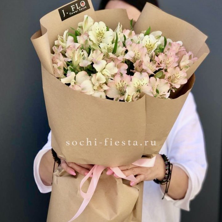 17  альстромерий в крафте в Красноярске