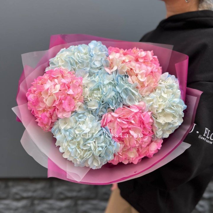 Букет гортензий "Тоника №2" в Красноярске