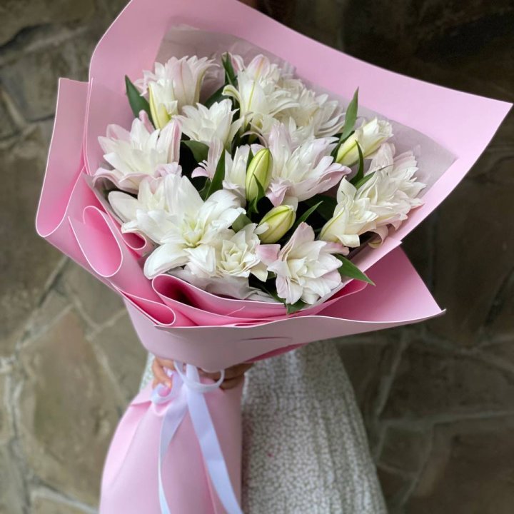 Букет пионовидных лилий №1 в Красноярске