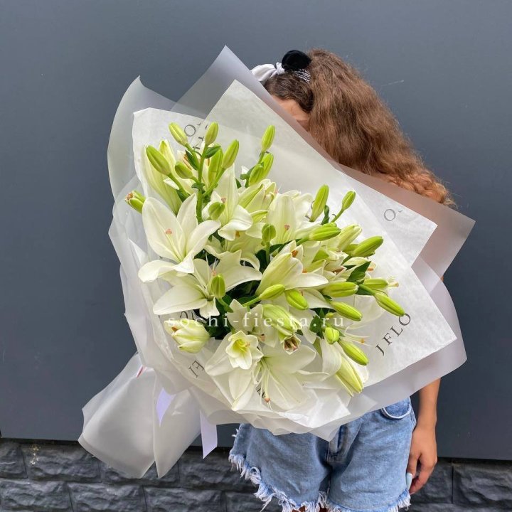 Букет  лилий "Воздушный"  в Красноярске