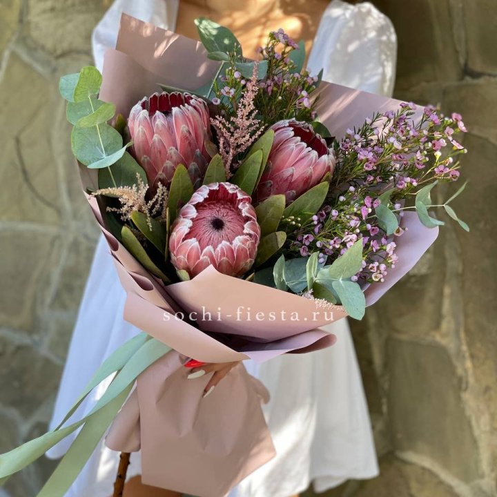 Букет из протеи "Клеопатра"  в Красноярске