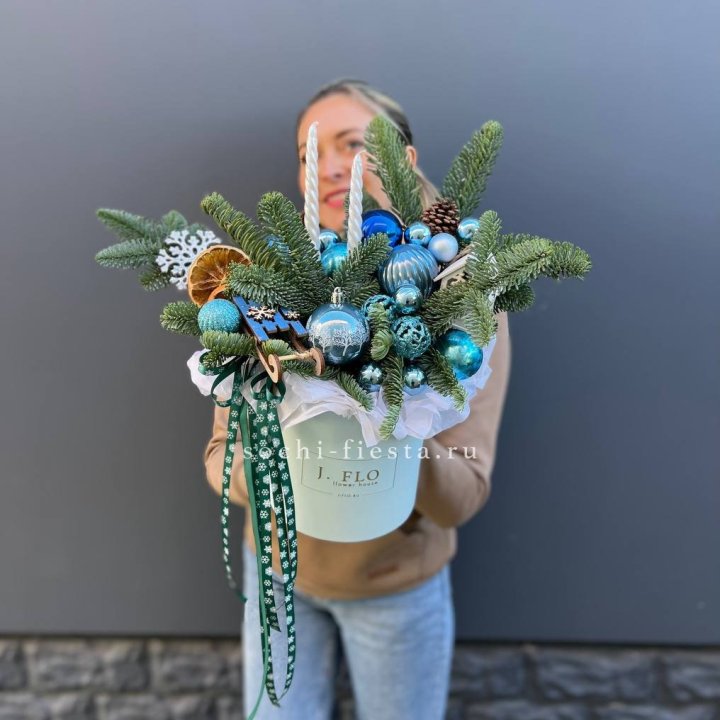 Композиция "Мери крисмас блю" в Красноярске