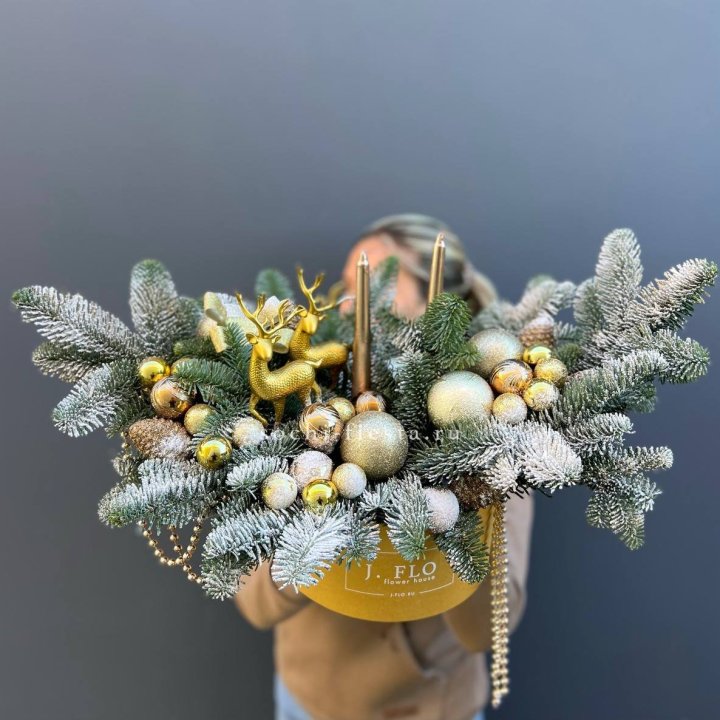 Композиция "Мери крисмас голд" в Красноярске