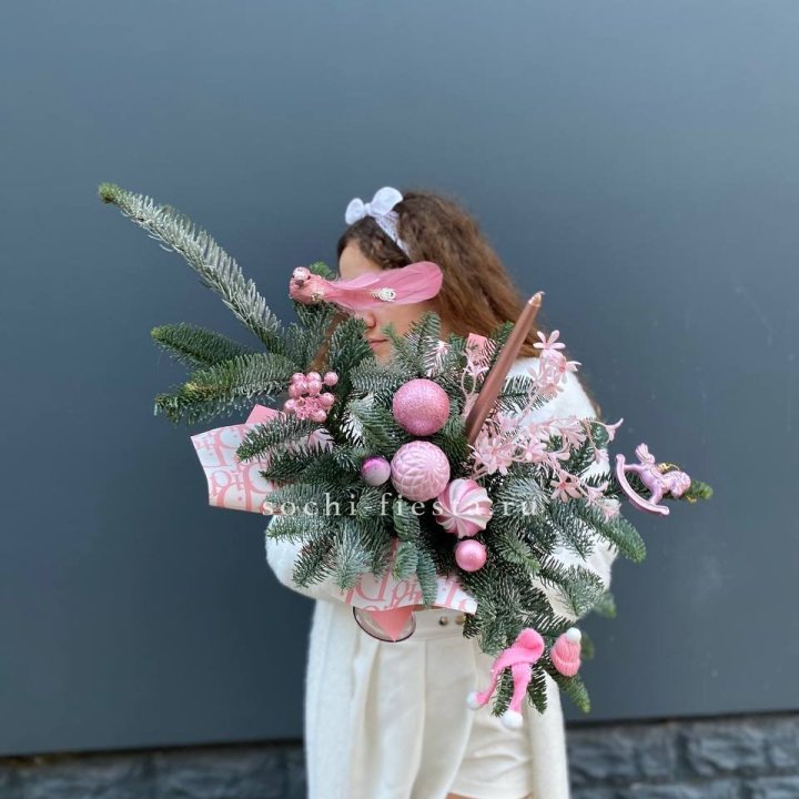 Композиция бокал розовый в Красноярске