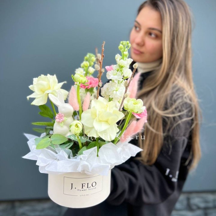 Цветочный бокс "Пасхальная композиция" в Красноярске