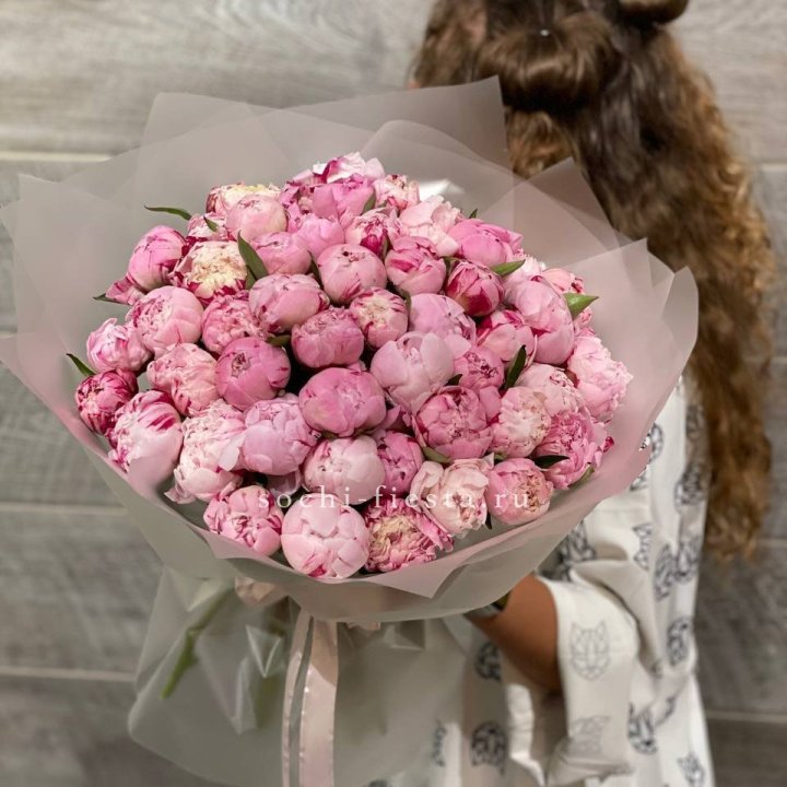 51 розовый пион в Красноярске