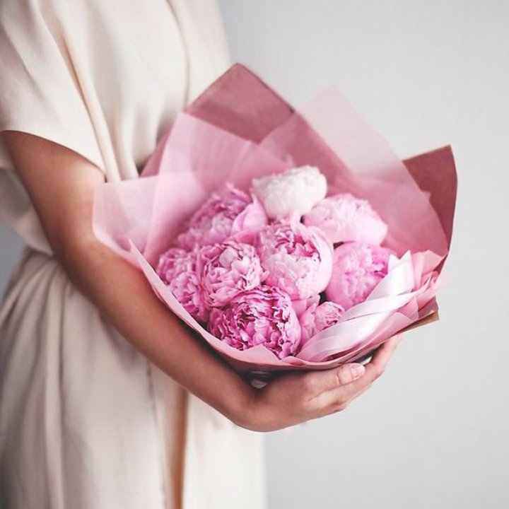 9 зефирных пионов в Красноярске