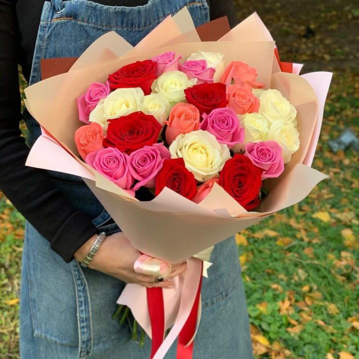 25 роз "Карусель" в Красноярске