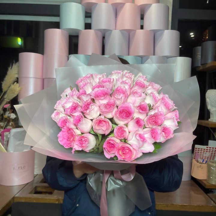  51 розовых роз в Красноярске