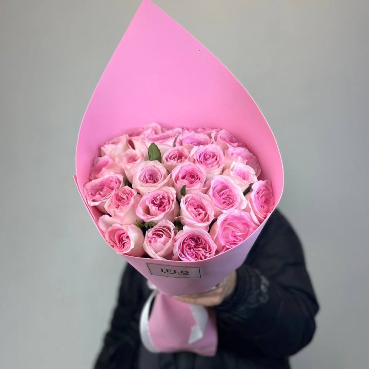 25 нежных роз в Красноярске