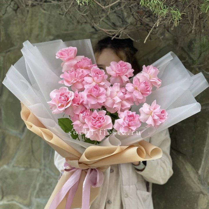 Букет из 15 французских роз Пинк дрим в Красноярске